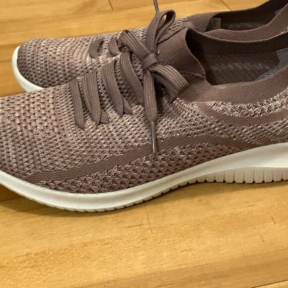 Skechers Women's Air-Cooled Memory Foam Sneakers - Picture 3 of 8